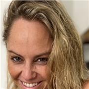 Profesora particular de idiomas. Inglés (preparación de exámenes, apoyo escolar, conversación), lengua española (morfología, sintaxis, comentarios de texto), matemáticas, física y química hasta 3° de ESO